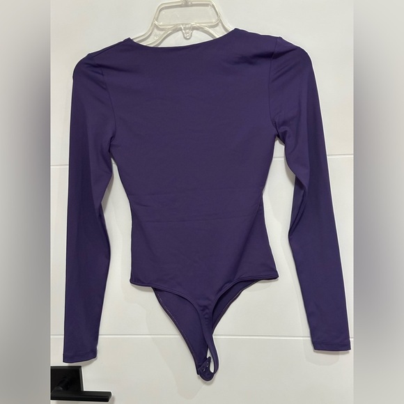 ✨NWT✨Second Skin: Women’s V-neck Bodysuit- Size XS - Picture 6 of 9